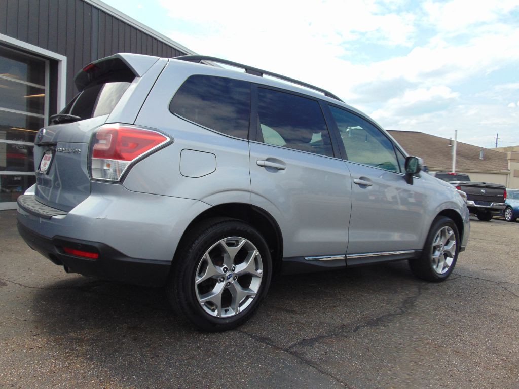 2018 Subaru Forester Image 9