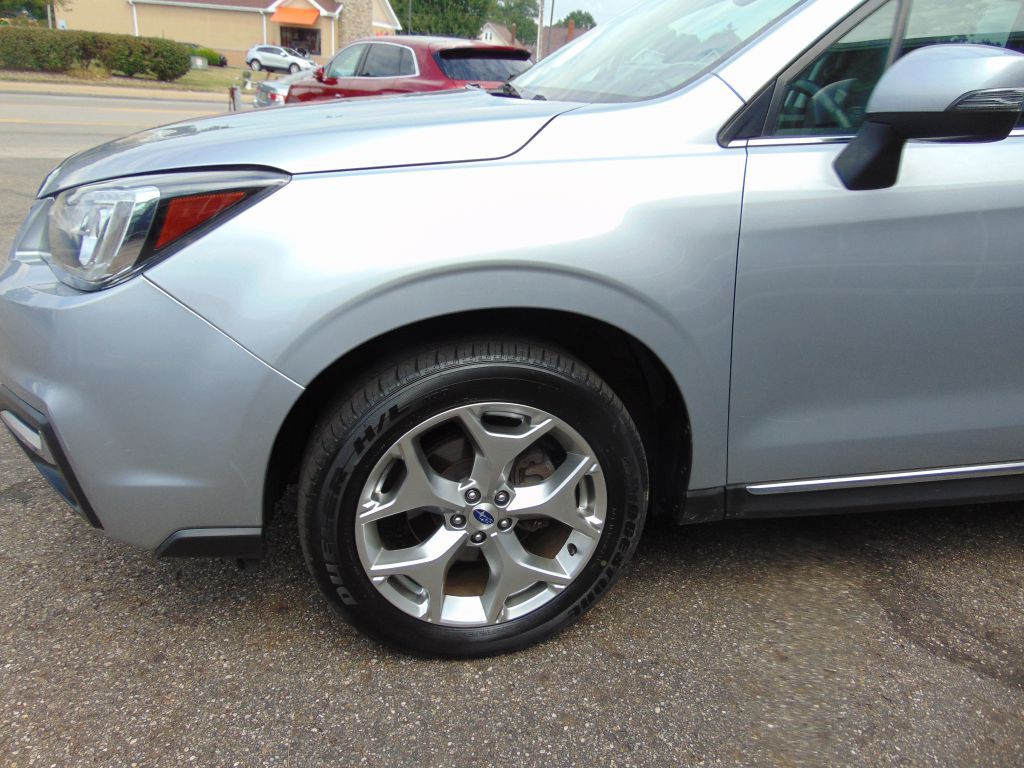 2018 Subaru Forester Image 12