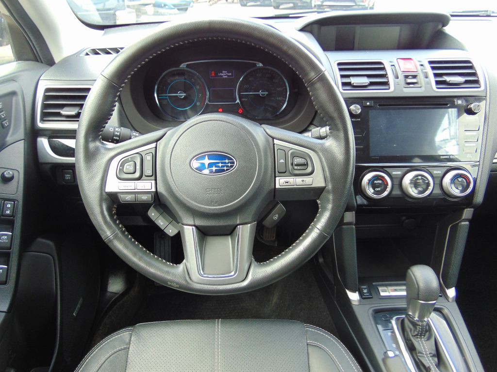 2018 Subaru Forester Image 18