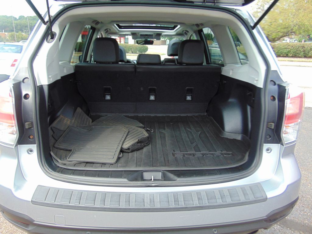 2018 Subaru Forester Image 34