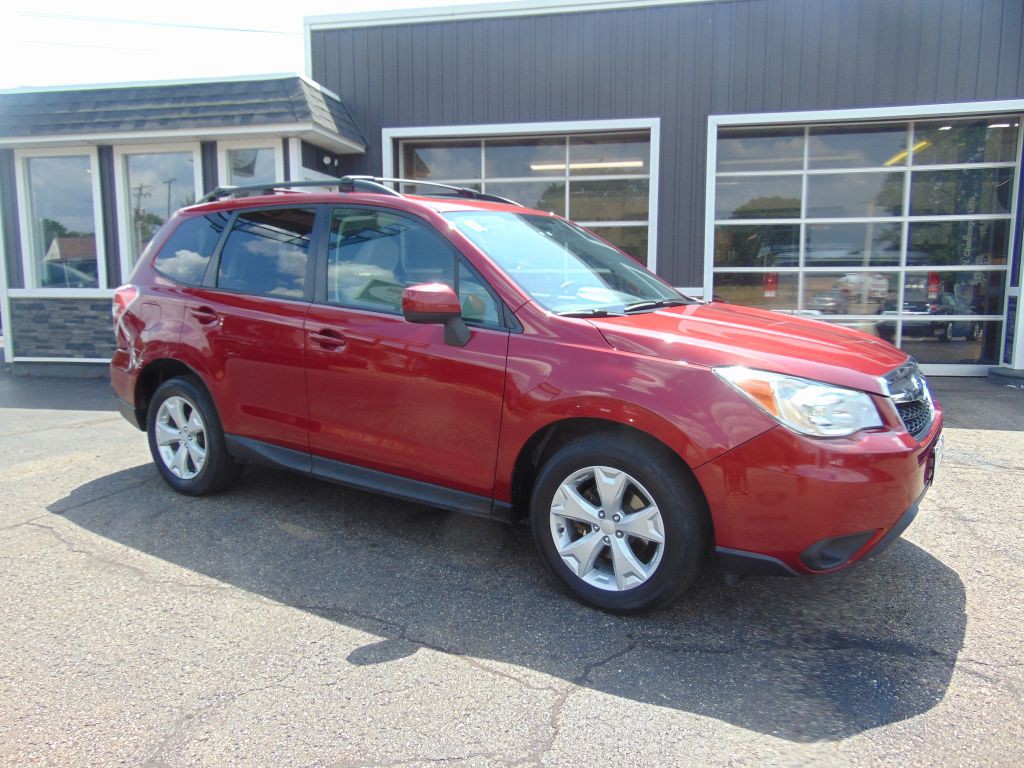 2016 Subaru Forester Image 1