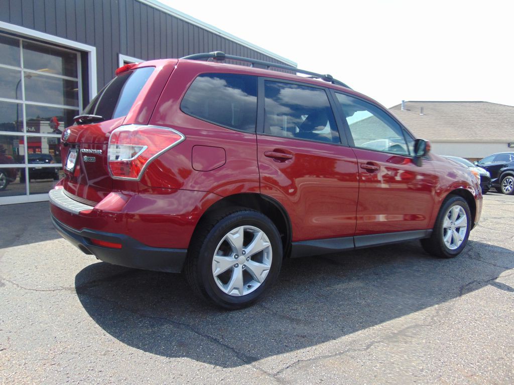 2016 Subaru Forester Image 9