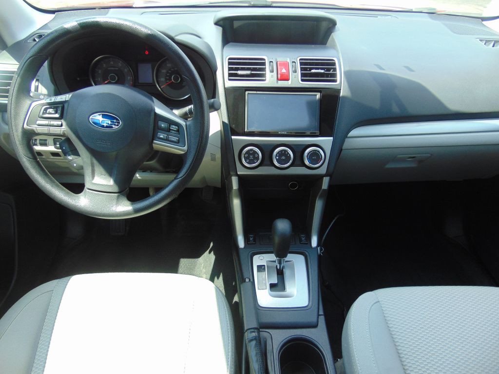 2016 Subaru Forester Image 13