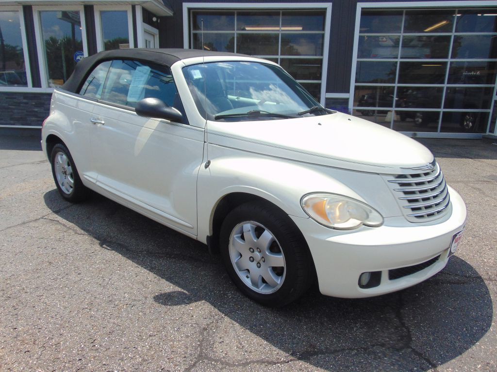 2007 Chrysler PT Cruiser Image 4