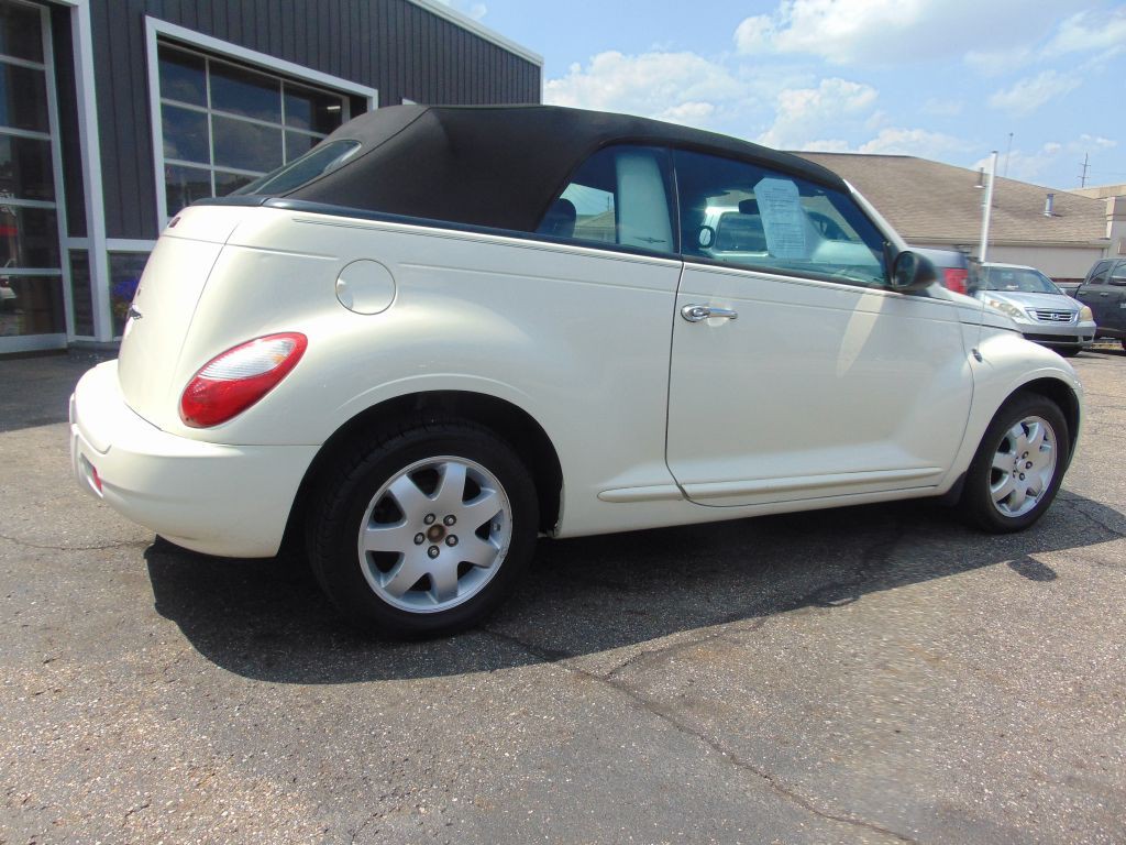 2007 Chrysler PT Cruiser Image 7