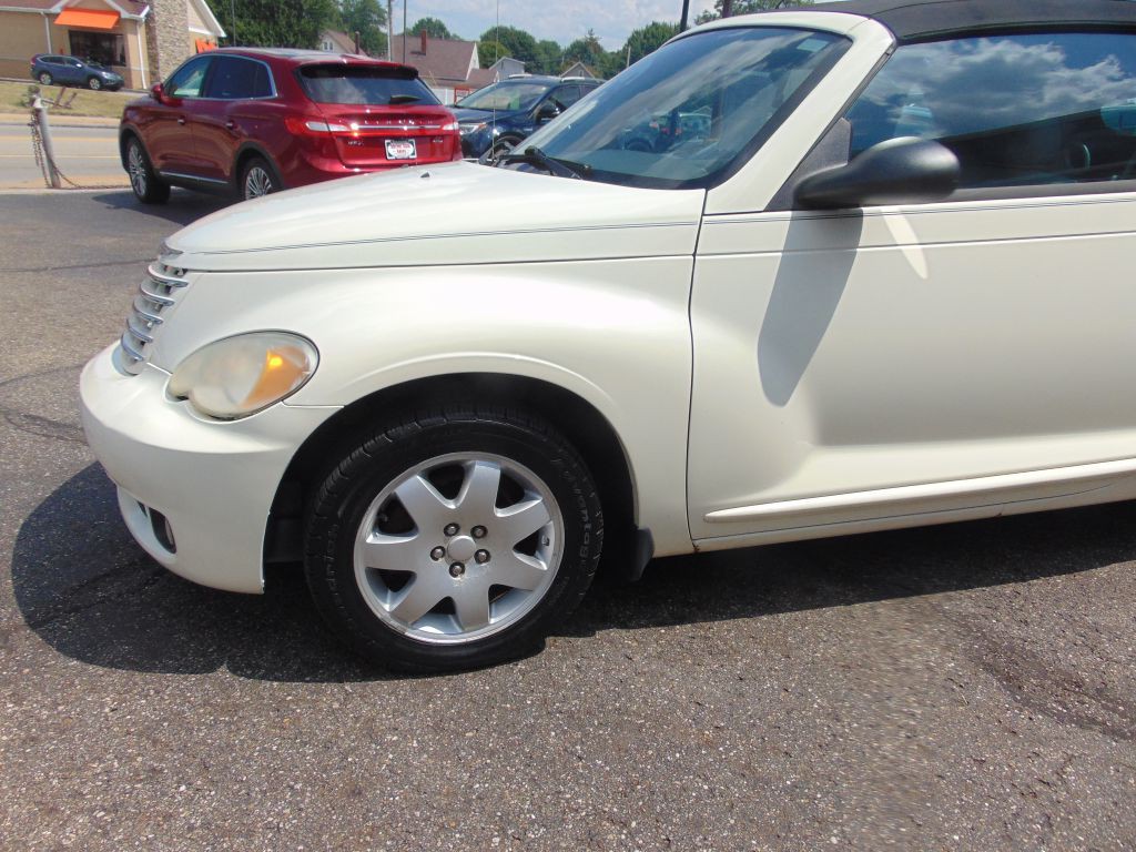2007 Chrysler PT Cruiser Image 10