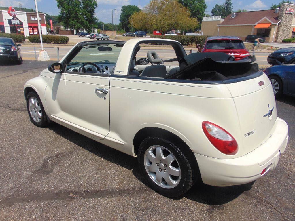 2007 Chrysler PT Cruiser Image 18