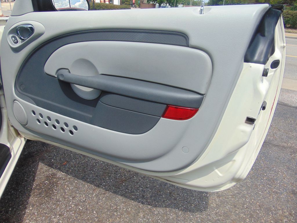 2007 Chrysler PT Cruiser Image 20