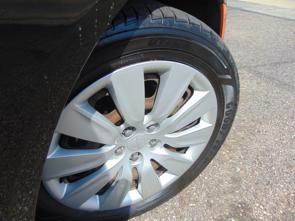 2016 Chrysler 200 Image 26