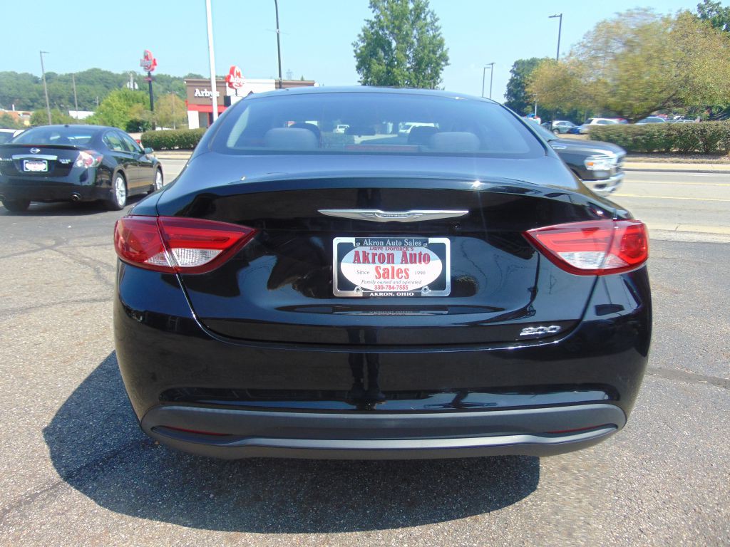 2016 Chrysler 200 Image 33