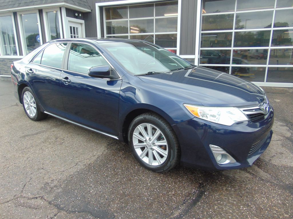 2014 Toyota Camry Image 6