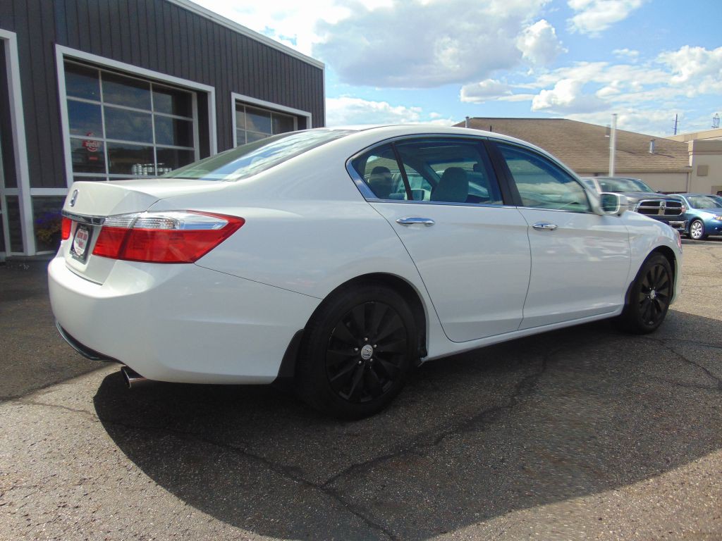 2013 Honda Accord Image 9