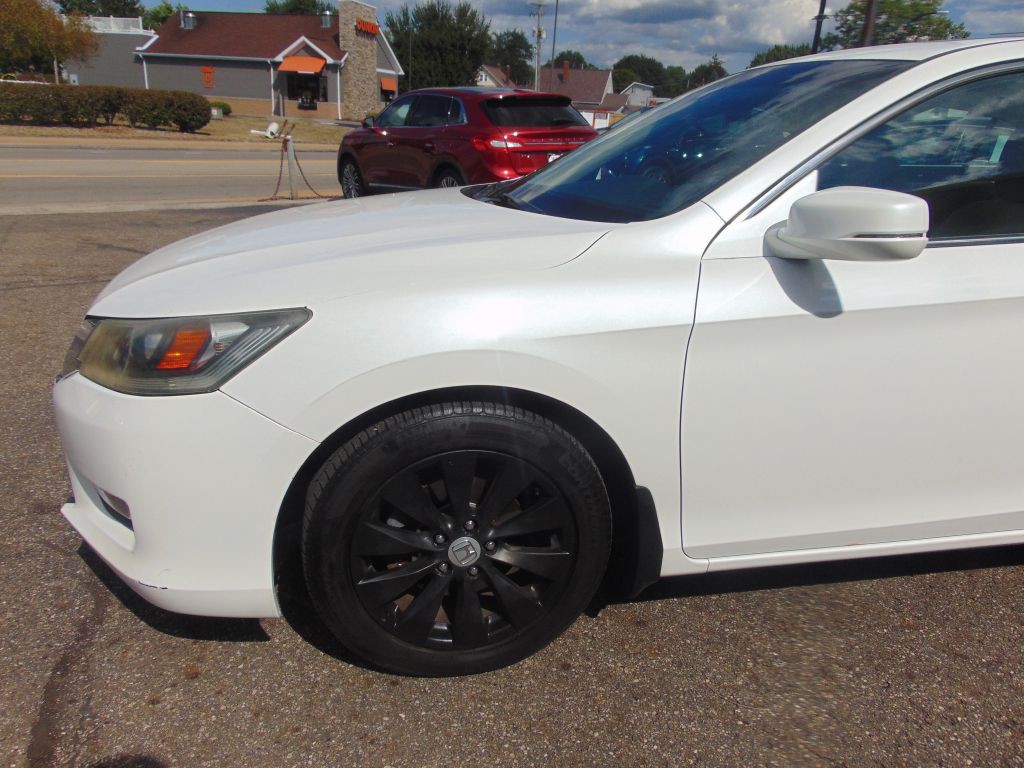 2013 Honda Accord Image 12