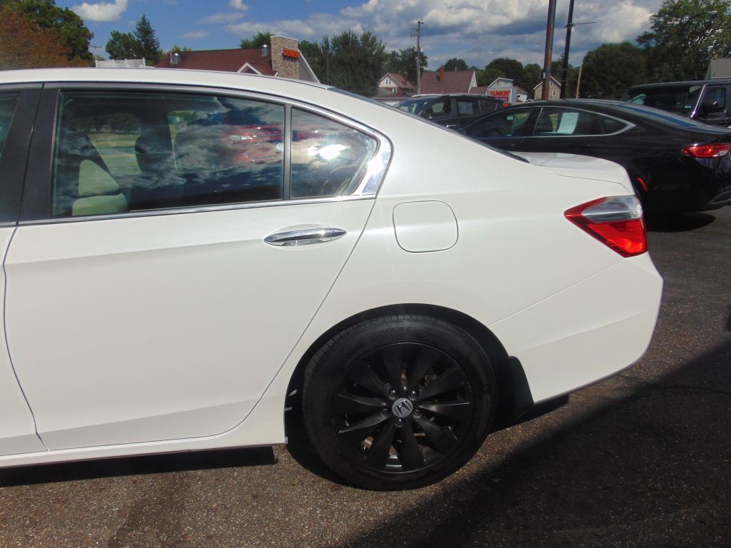 2013 Honda Accord Image 13