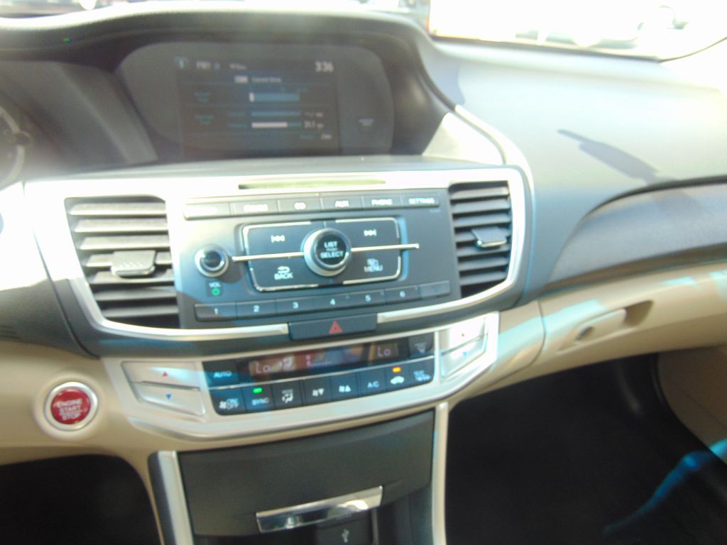 2013 Honda Accord Image 21