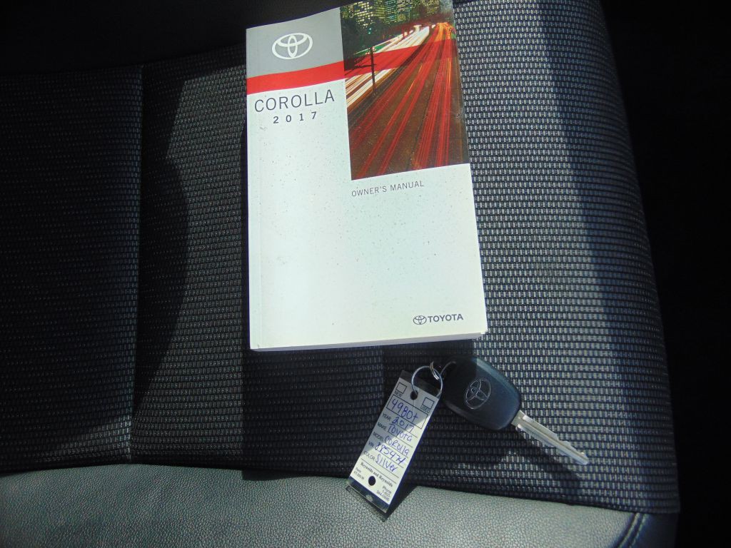 2017 Toyota Corolla Image 10