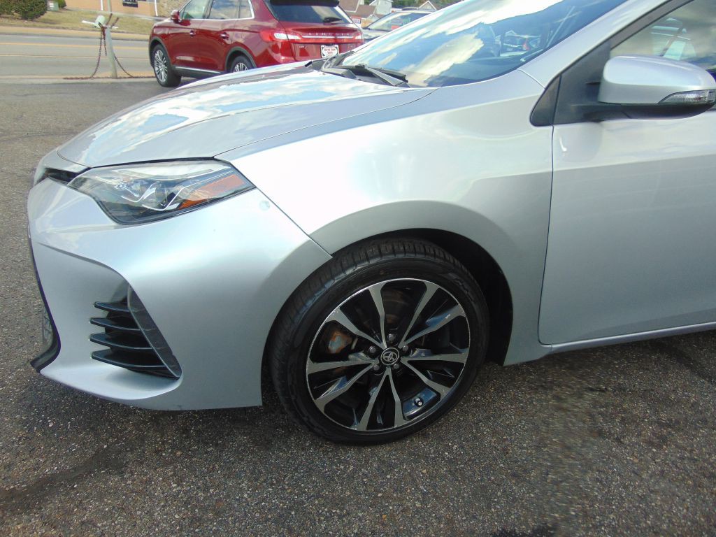 2017 Toyota Corolla Image 12