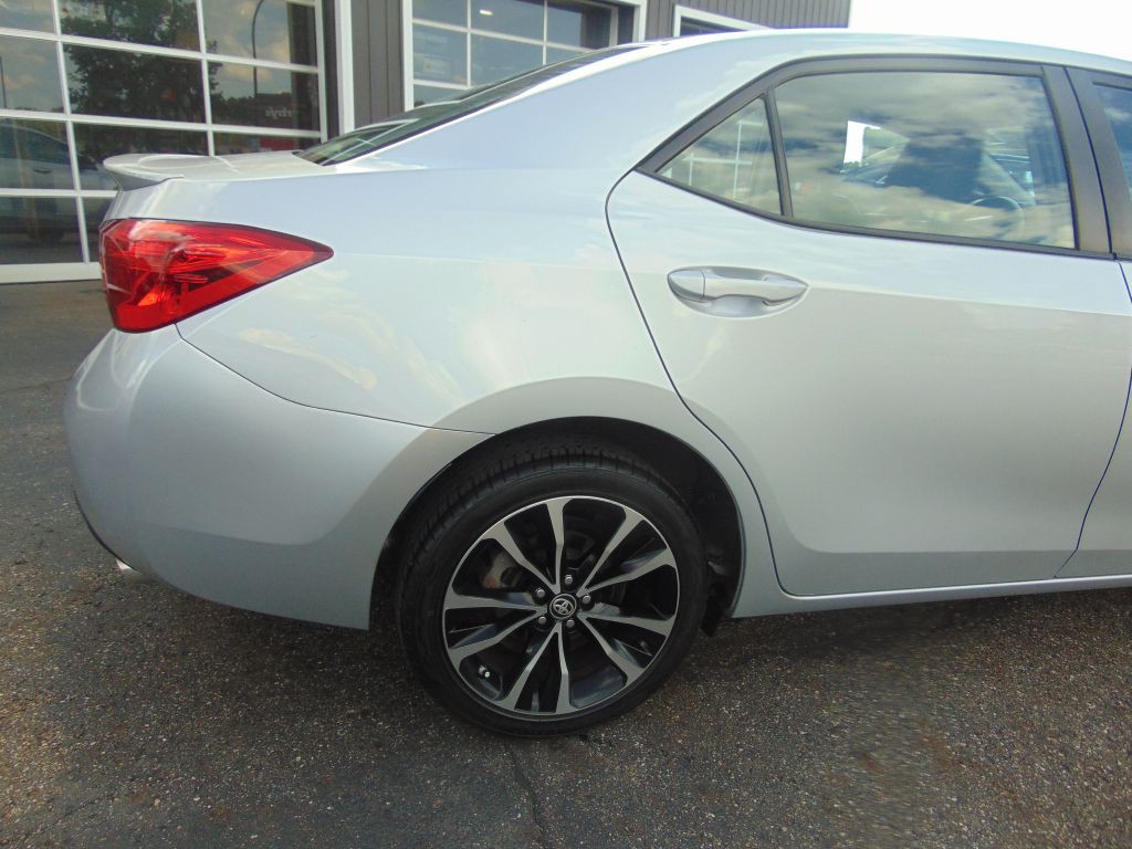 2017 Toyota Corolla Image 14