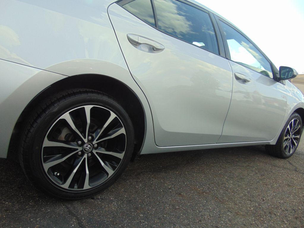 2017 Toyota Corolla Image 15