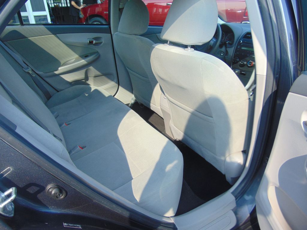 2010 Toyota Corolla Image 4