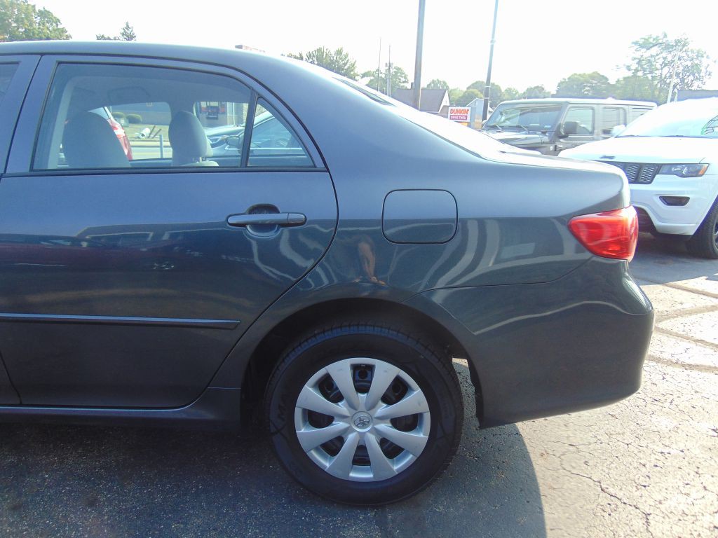 2010 Toyota Corolla Image 12
