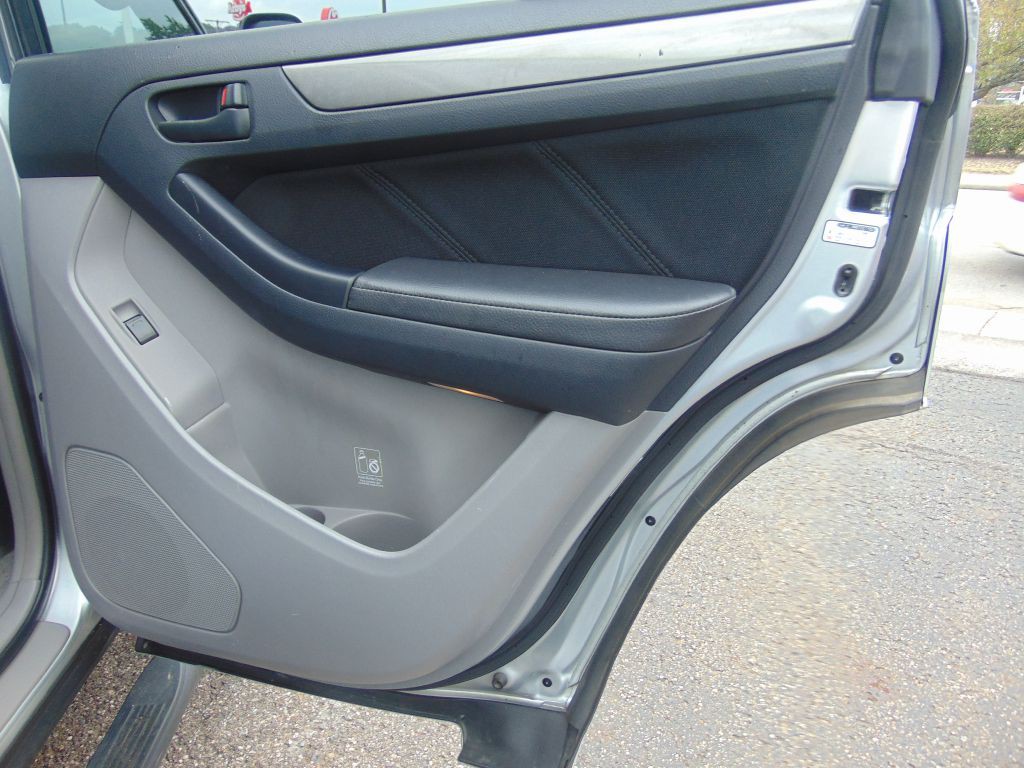 2007 Toyota 4Runner Image 24