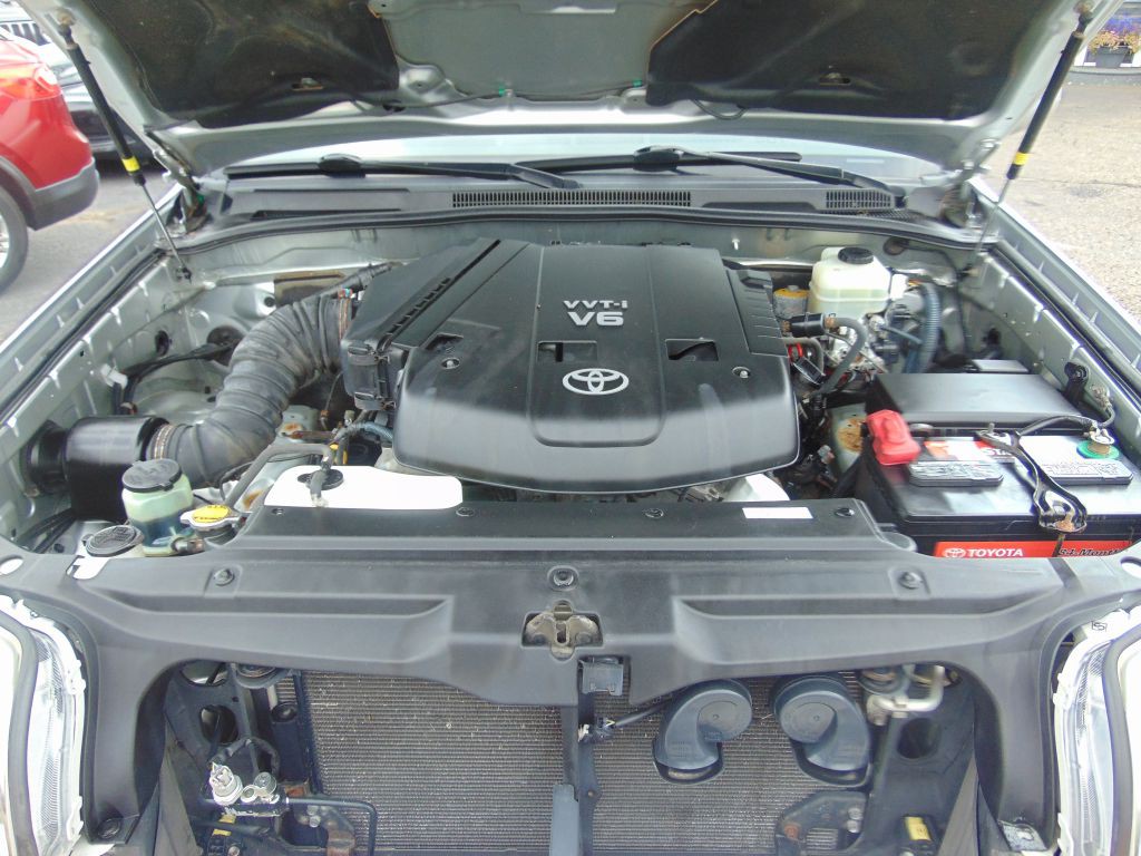 2007 Toyota 4Runner Image 32