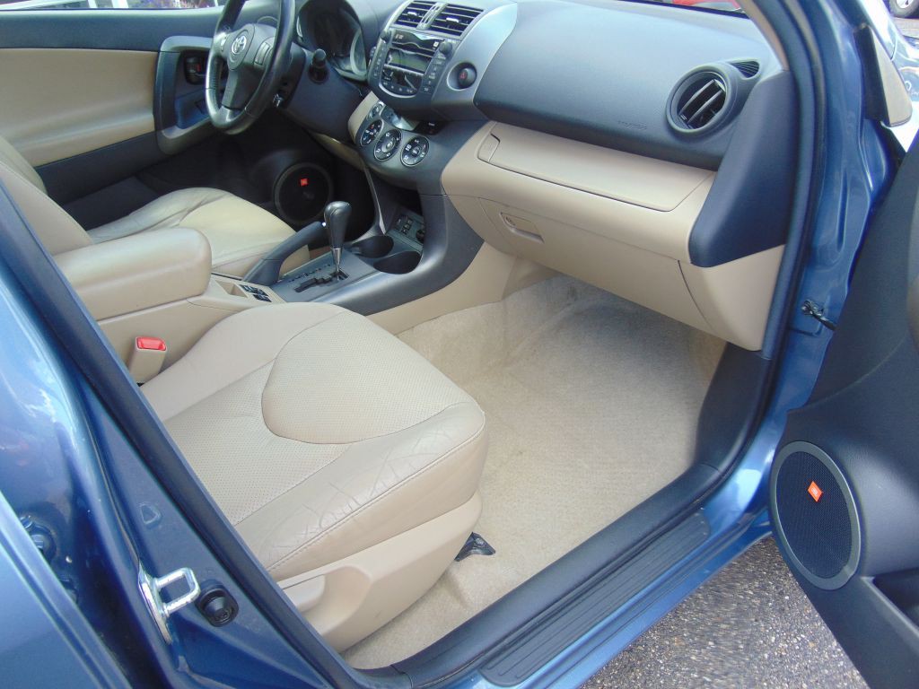 2011 Toyota Rav4 Image 5