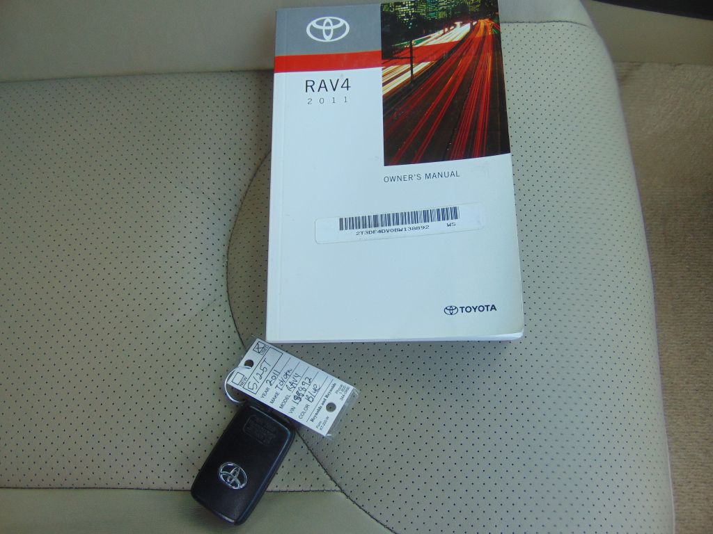 2011 Toyota Rav4 Image 10