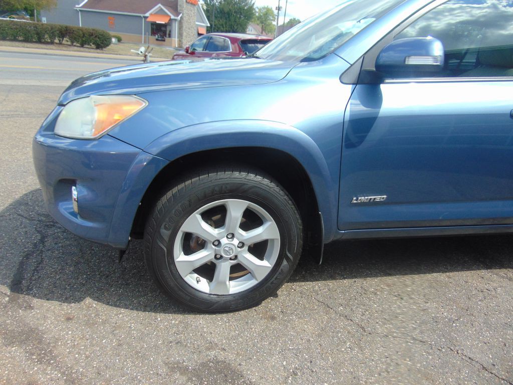 2011 Toyota Rav4 Image 12
