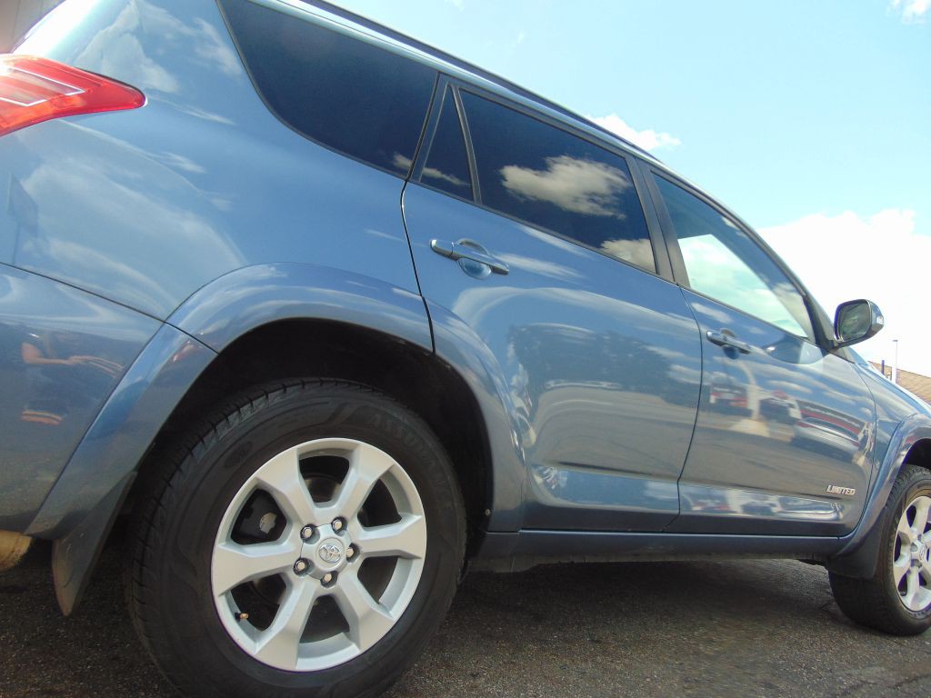 2011 Toyota Rav4 Image 15