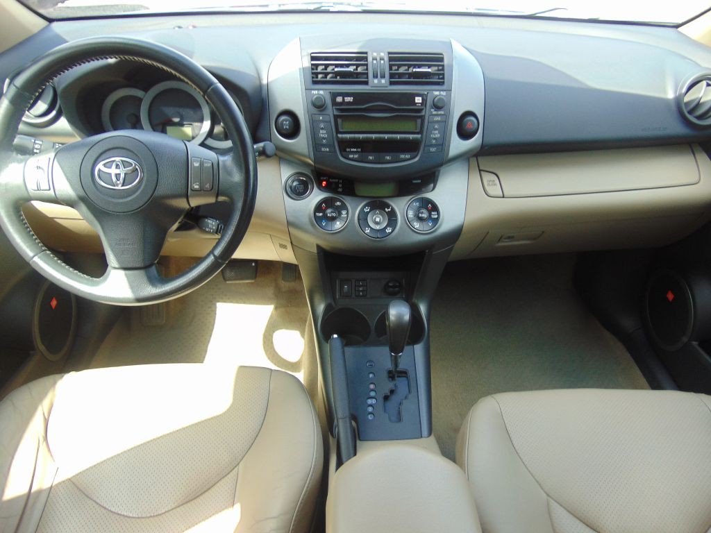 2011 Toyota Rav4 Image 17