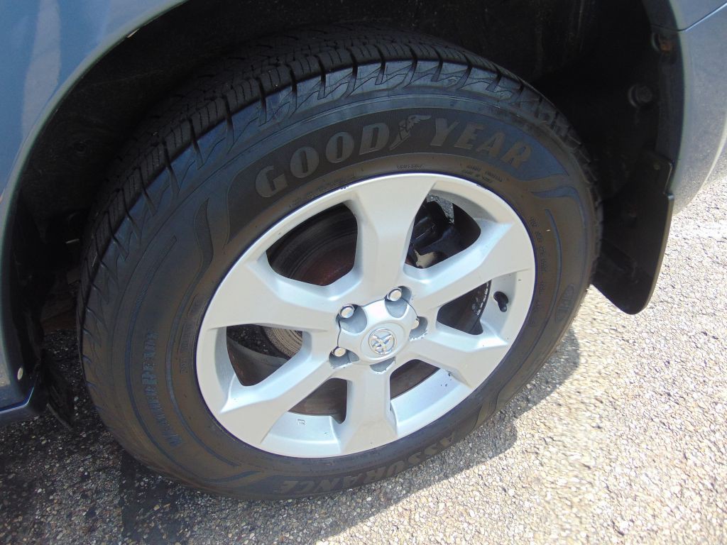 2011 Toyota Rav4 Image 27