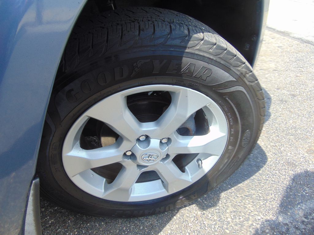 2011 Toyota Rav4 Image 29