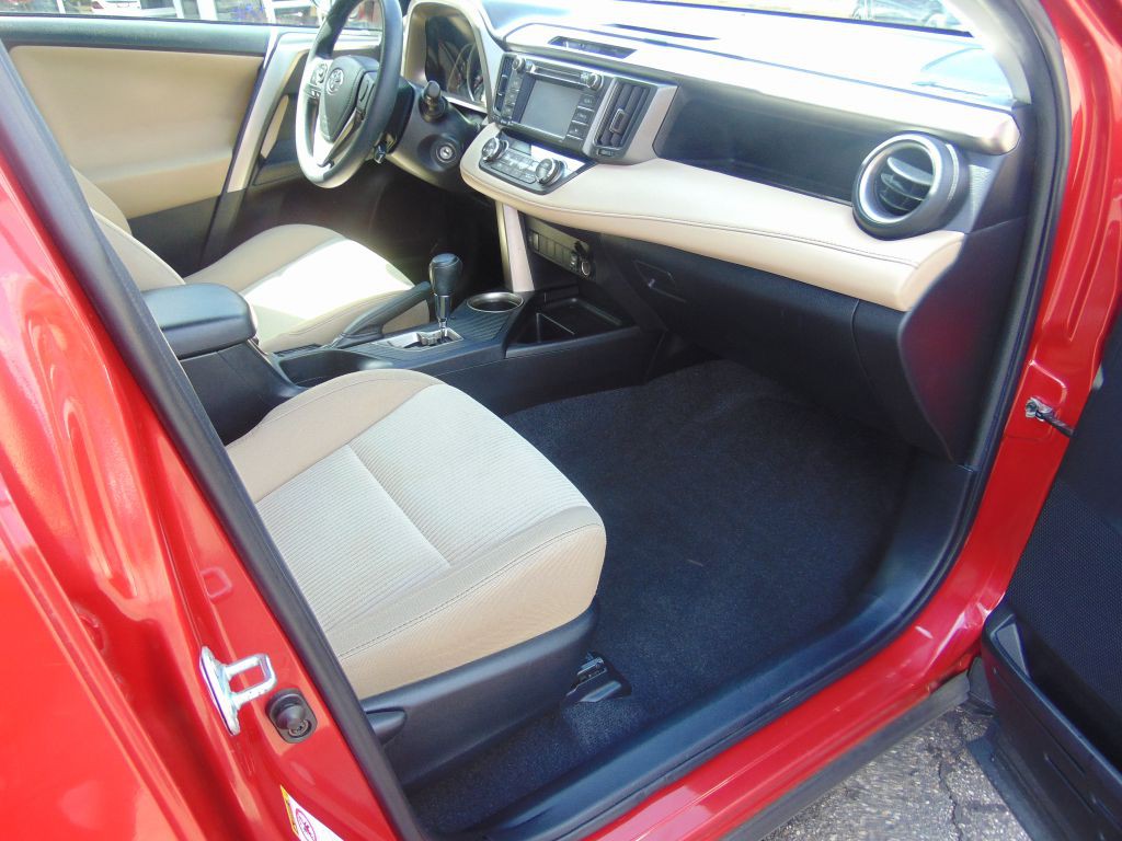 2015 Toyota Rav4 Image 5