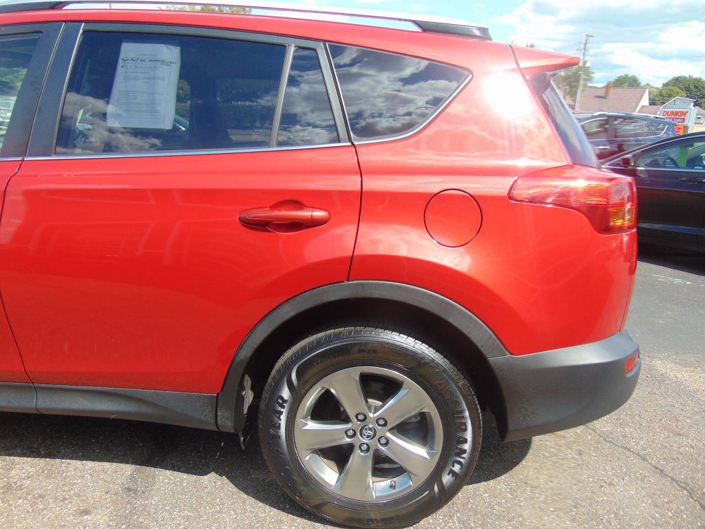 2015 Toyota Rav4 Image 13