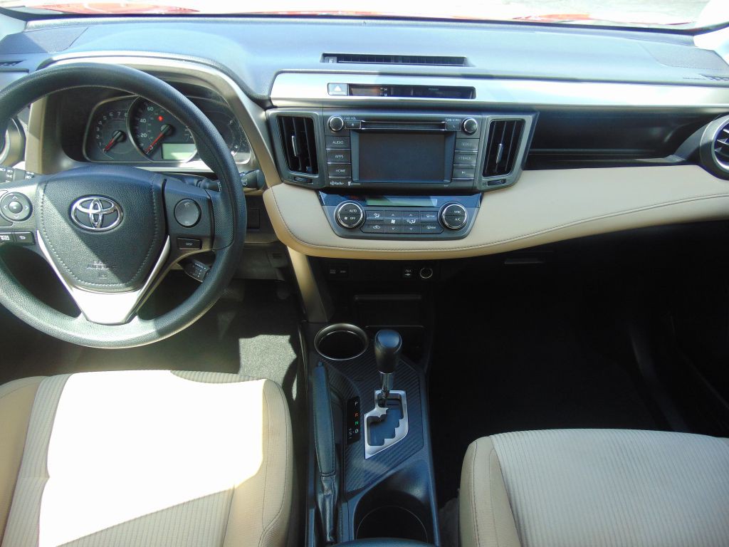 2015 Toyota Rav4 Image 17