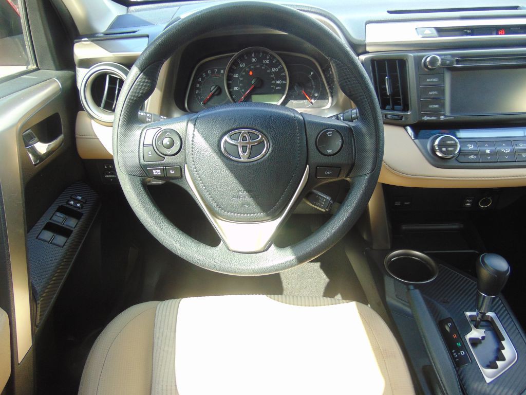 2015 Toyota Rav4 Image 18