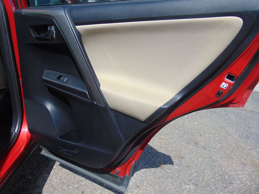 2015 Toyota Rav4 Image 25