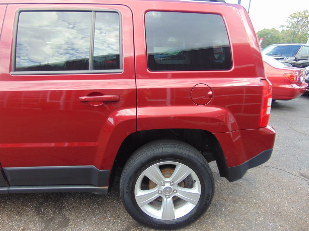 2014 Jeep Patriot Image 12