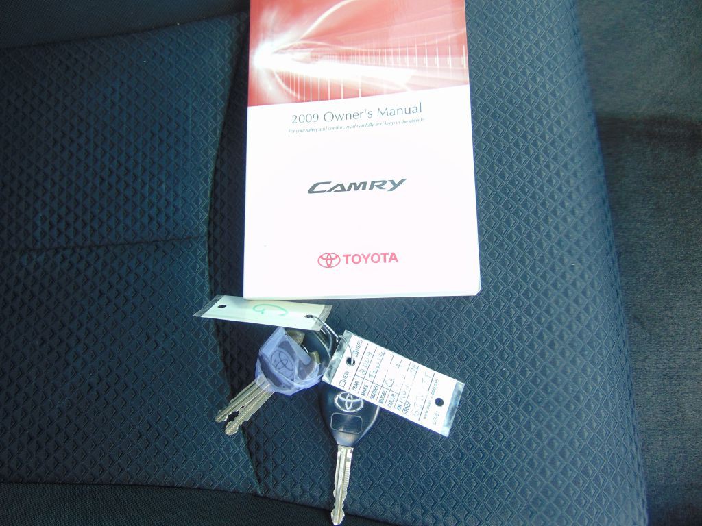 2009 Toyota Camry Image 10