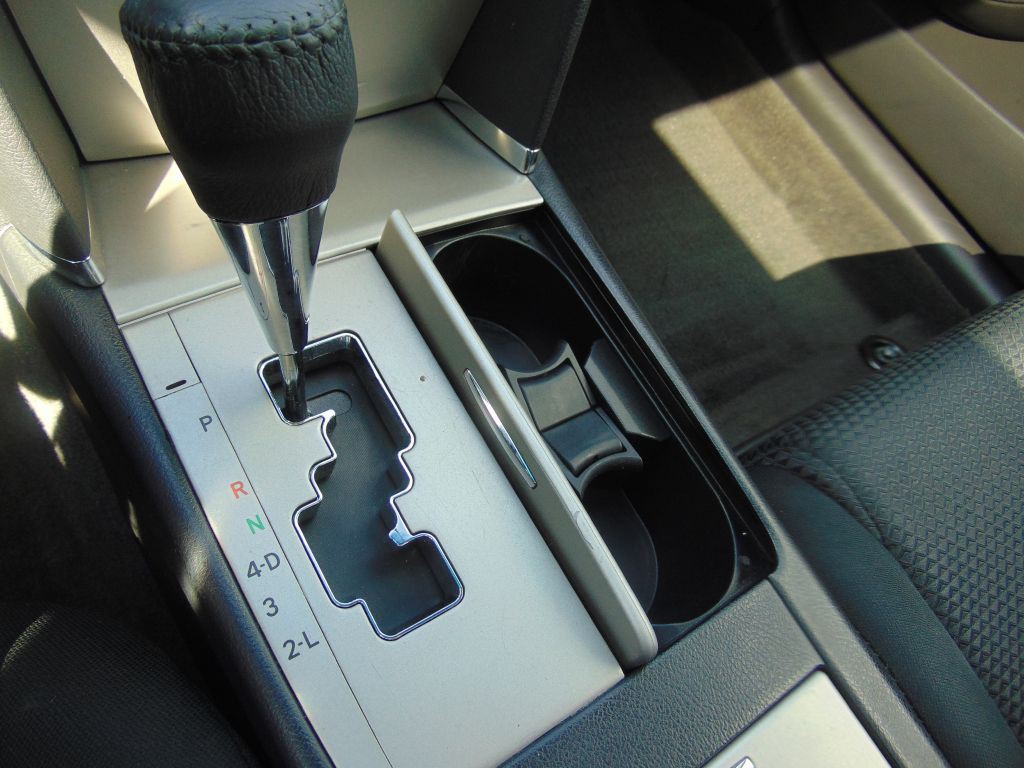 2009 Toyota Camry Image 18