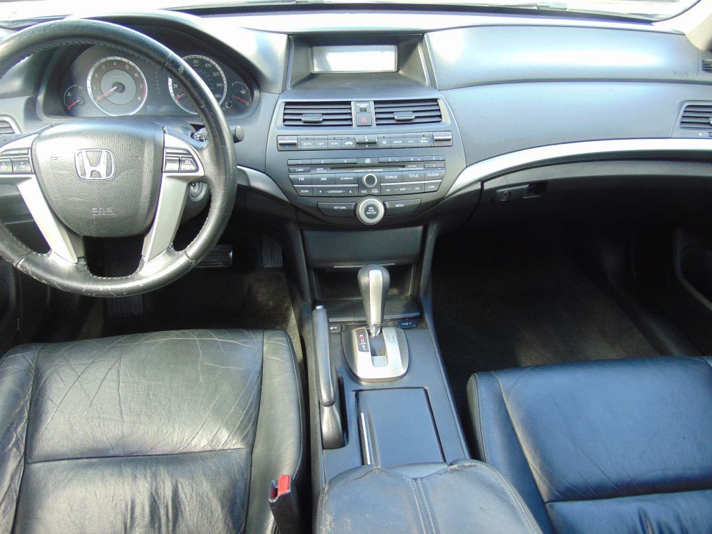 2009 Honda Accord Image 16