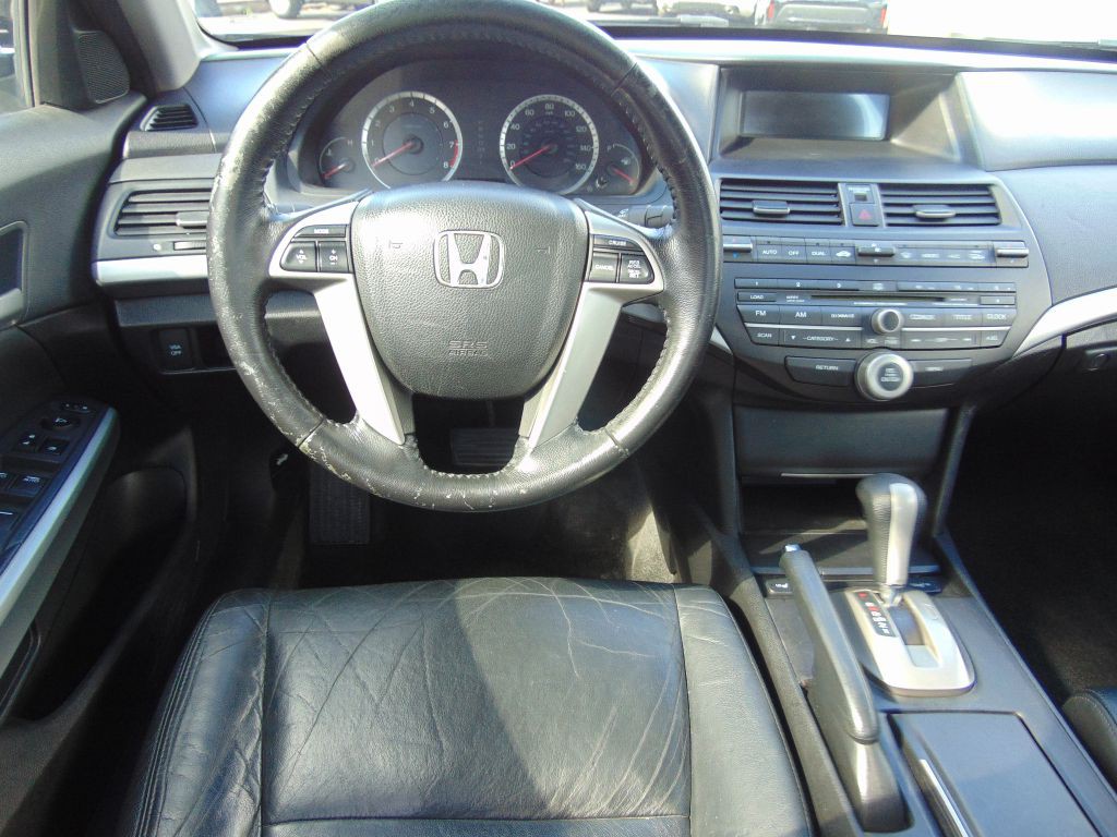 2009 Honda Accord Image 17