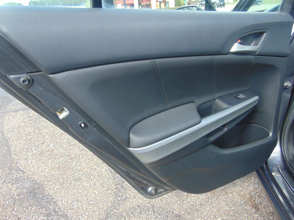 2009 Honda Accord Image 21