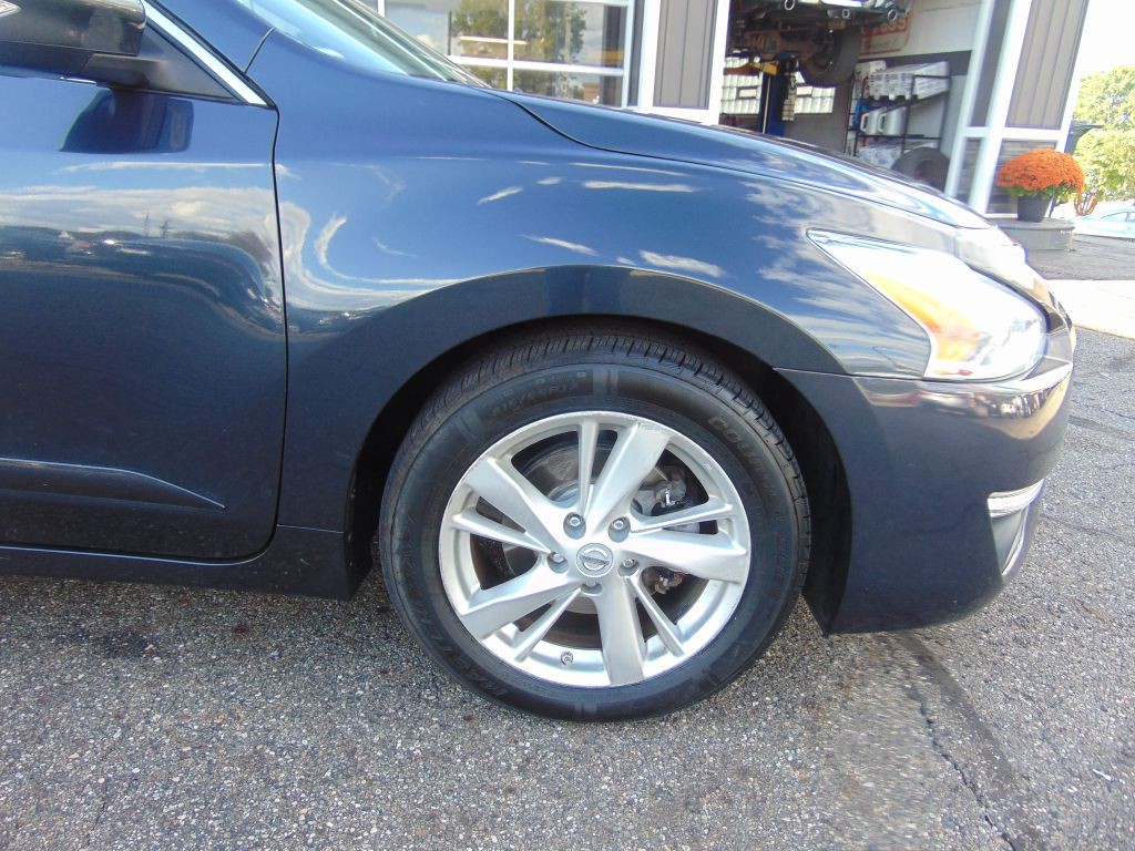 2014 Nissan Altima Image 12