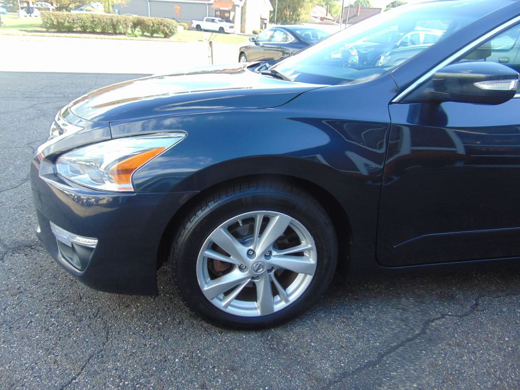 2014 Nissan Altima Image 13