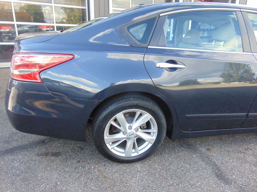 2014 Nissan Altima Image 15