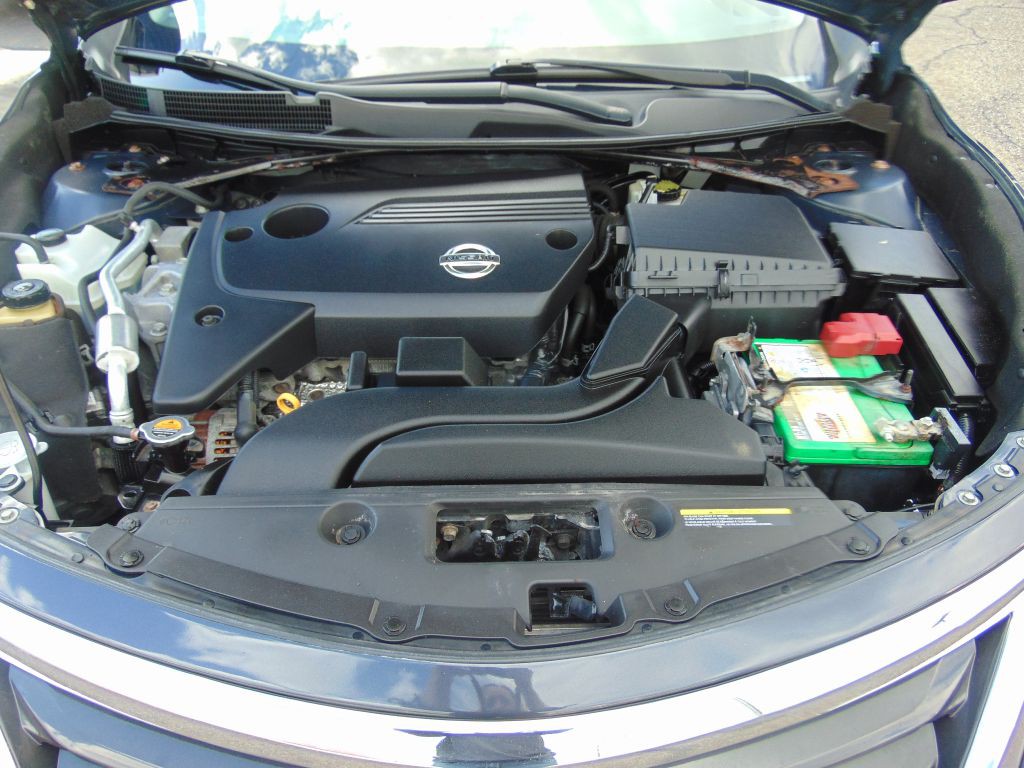 2014 Nissan Altima Image 36