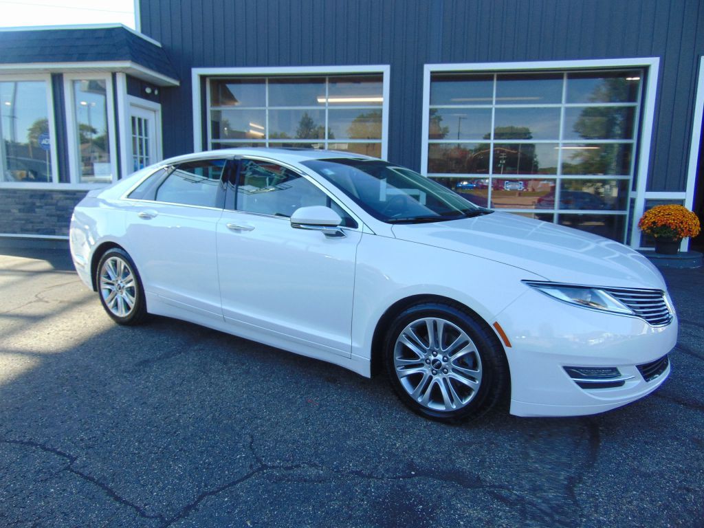2015 Lincoln MKZ Image 1